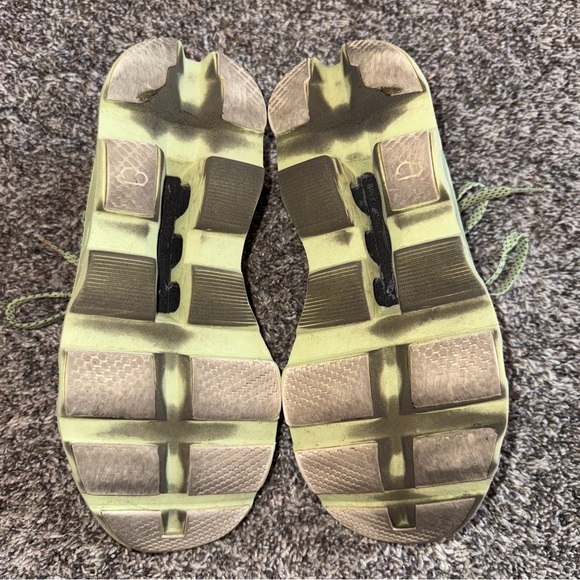 On Cloudmonster Running Shoes Womens 7.5 Green Helion CloudTec Swiss 61.99022